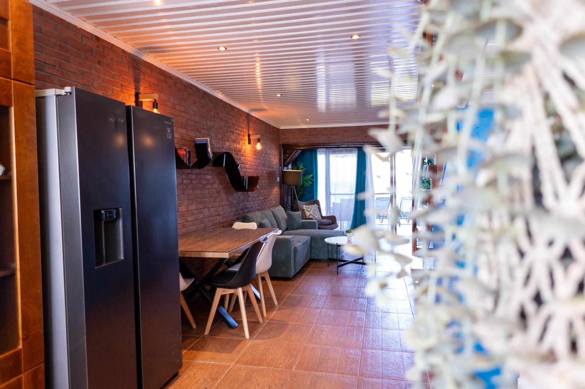 Beach House At Seafront Vila Meneou Exterior foto